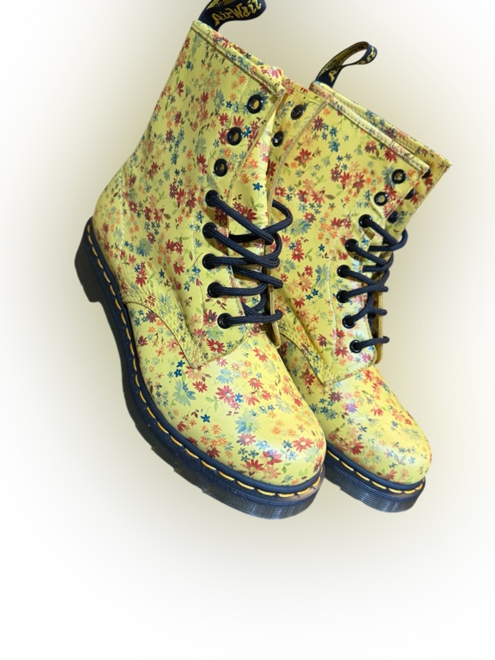Dr. Martens RARE NIB 1460 Sun Yellow Little Flowers Floral Boots Women's size 9 - Picture 9 of 16